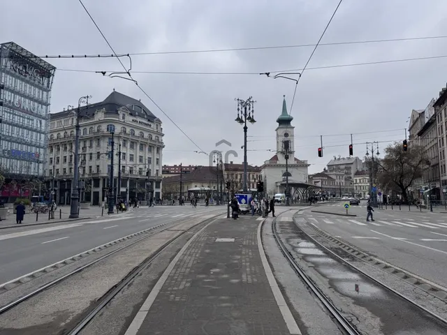 Eladó kereskedelmi és ipari ingatlan Budapest V. kerület, Dél-Belváros 145 nm