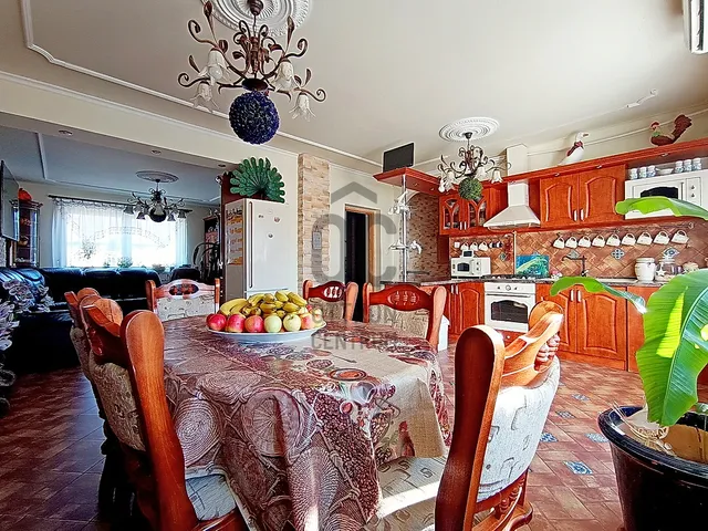 Eladó ház Budapest XX. kerület, Pesterzsébet 195 nm