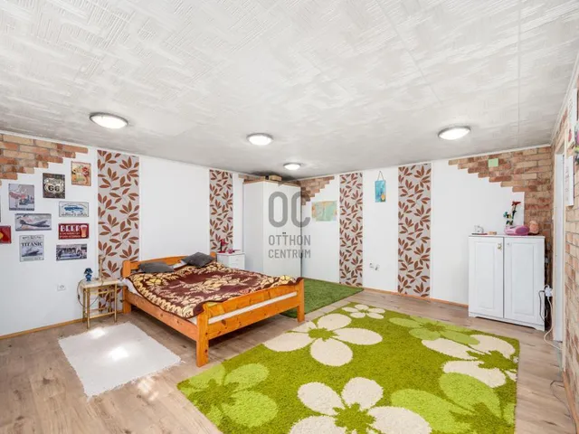 Eladó ház Budapest XXI. kerület, Királyerdő 175 nm