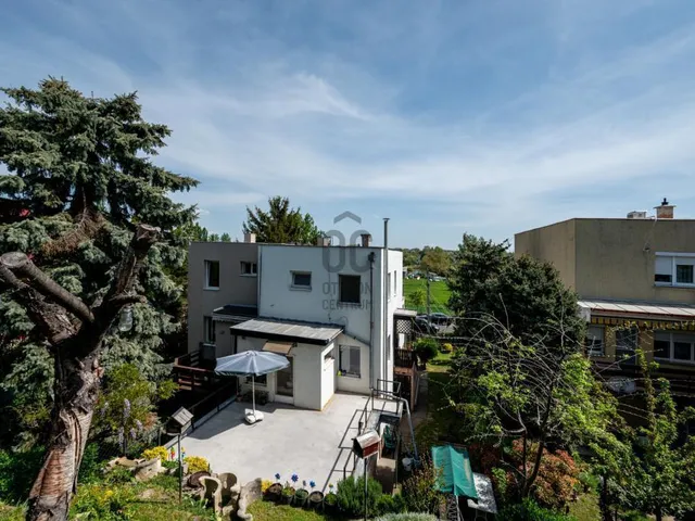 Eladó ház Budapest XXI. kerület, Királyerdő 175 nm