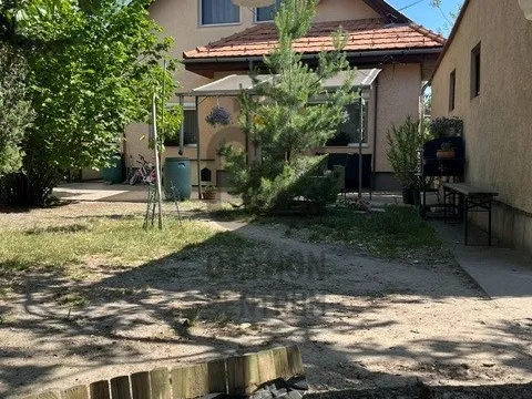 Eladó ház Budapest XXI. kerület, Királyerdő 150 nm