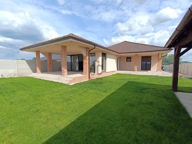 Eladó ház Alsónémedi 259 nm