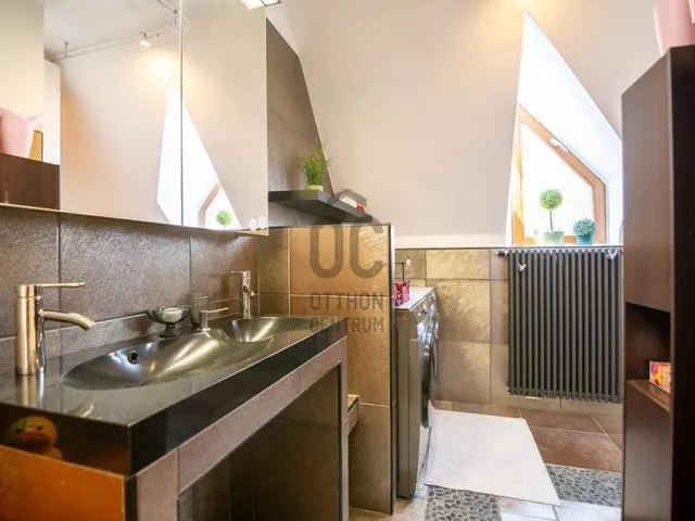 Eladó ház Budapest XXIII. kerület, Orbán hegy 173 nm