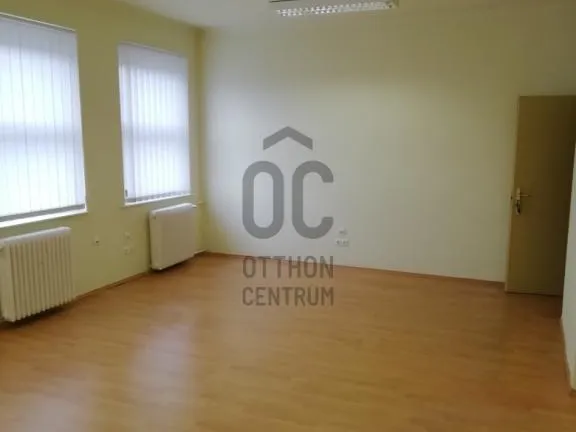 Eladó kereskedelmi és ipari ingatlan Budapest X. kerület, Óhegy 1716 nm