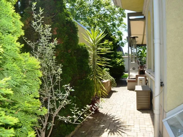 Eladó ház Budapest XVIII. kerület, Miklóstelep 207 nm