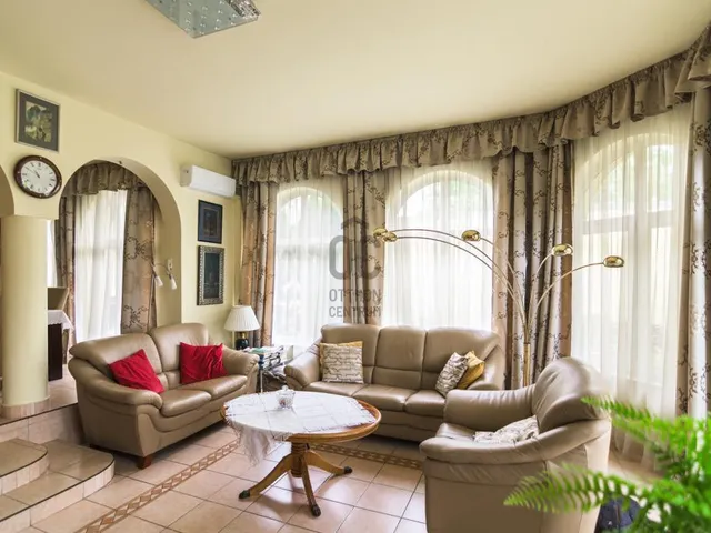 Eladó ház Budapest XVIII. kerület, Miklóstelep 207 nm