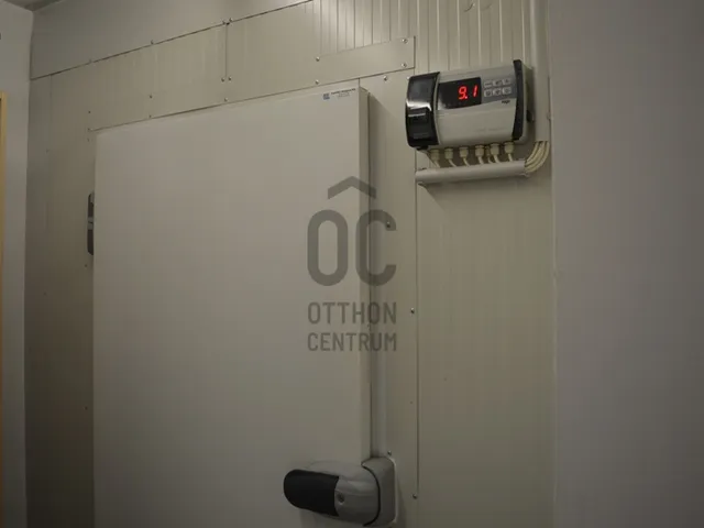 Eladó ház Budapest XVIII. kerület, Miklóstelep 207 nm