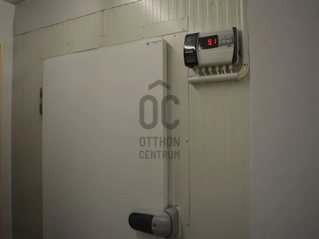 Eladó ház Budapest XVIII. kerület, Miklóstelep 207 nm