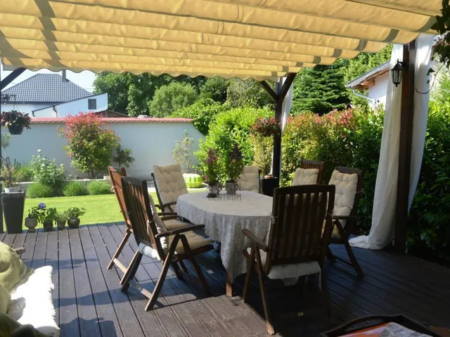 Eladó ház Budapest XVIII. kerület, Miklóstelep 207 nm