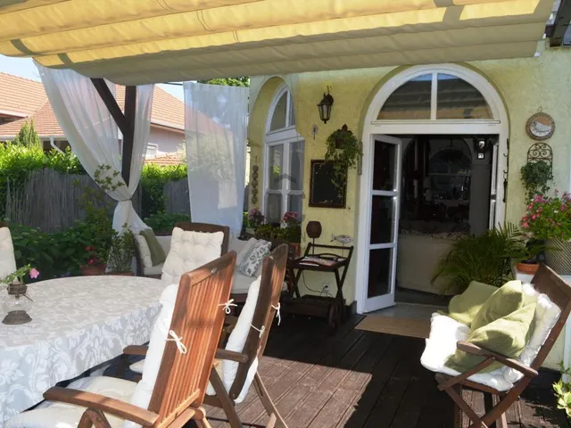 Eladó ház Budapest XVIII. kerület, Miklóstelep 207 nm