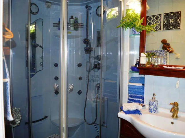 Eladó ház Budapest XVIII. kerület, Miklóstelep 207 nm