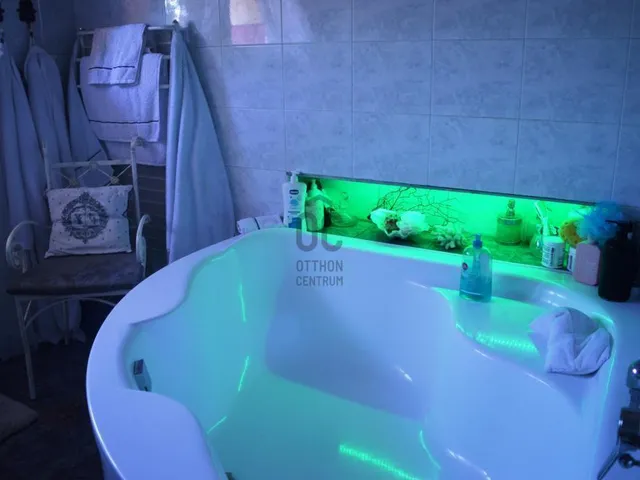 Eladó ház Budapest XVIII. kerület, Miklóstelep 207 nm