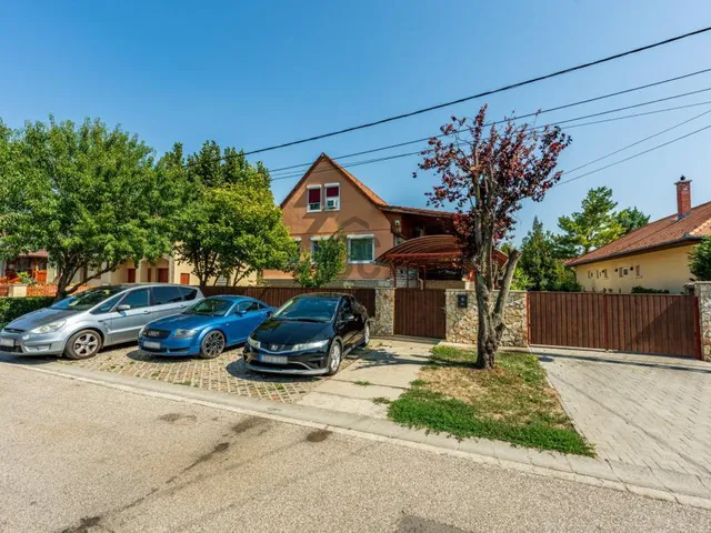 Eladó ház Halásztelek 230 nm