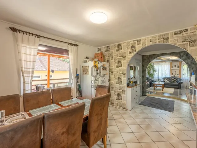 Eladó ház Halásztelek 230 nm