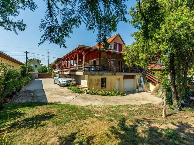 Eladó ház Halásztelek 230 nm