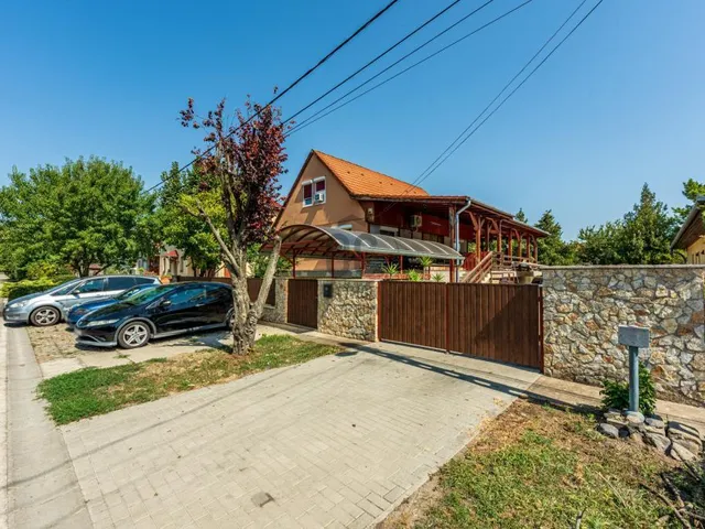 Eladó ház Halásztelek 230 nm