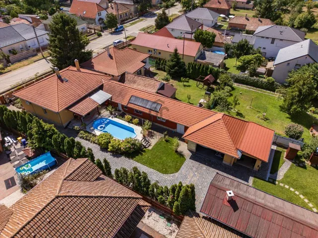 Eladó ház Dunaharaszti 220 nm