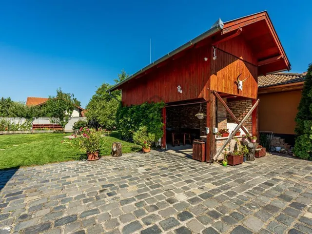 Eladó ház Dunaharaszti 220 nm