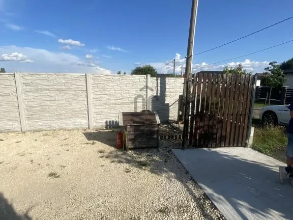 Eladó telek Gyál 699 nm