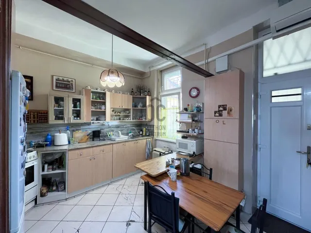 Eladó lakás Budapest VIII. kerület 70 nm