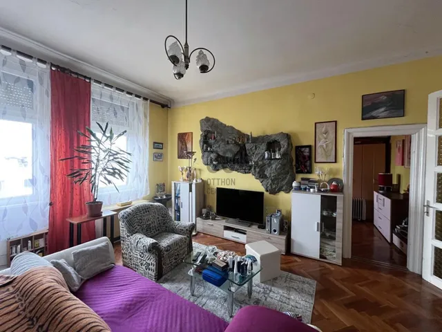 Eladó lakás Budapest VIII. kerület 70 nm