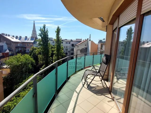 Eladó lakás Budapest VIII. kerület, Corvin negyed 75 nm