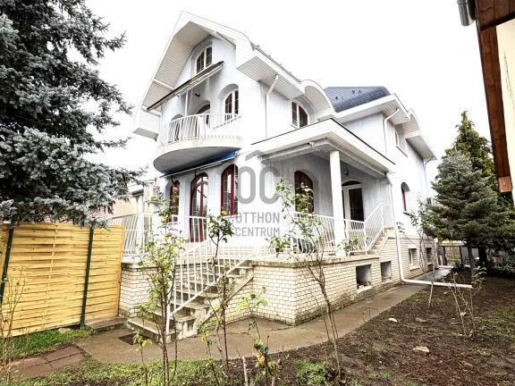 Eladó ház Budapest XVIII. kerület, Bókaytelep 290 nm