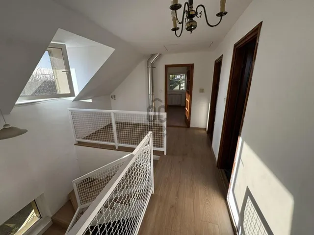 Eladó ház Budapest XVIII. kerület, Szemeretelep 130 nm