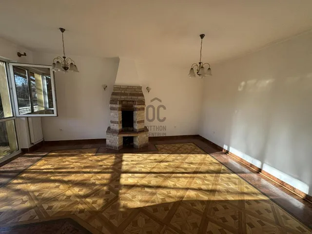 Eladó ház Budapest XVIII. kerület, Szemeretelep 130 nm