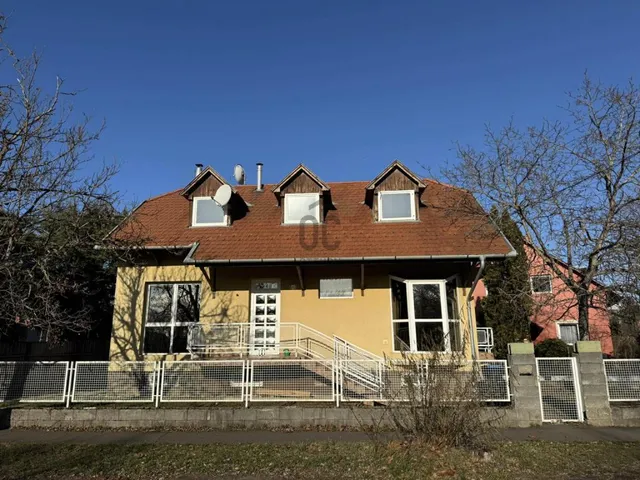 Eladó ház Budapest XVIII. kerület, Szemeretelep 130 nm