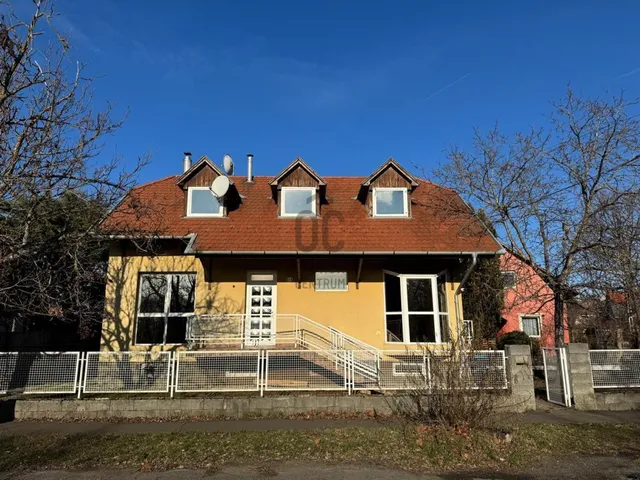 Eladó ház Budapest XVIII. kerület, Szemeretelep 130 nm