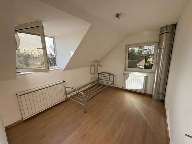 Eladó ház Budapest XVIII. kerület, Szemeretelep 130 nm