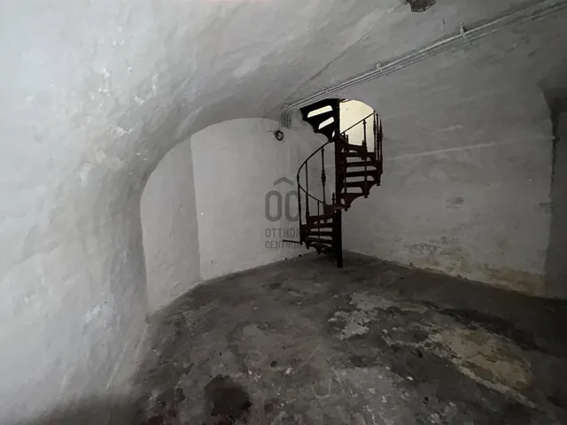 Eladó kereskedelmi és ipari ingatlan Budapest IX. kerület 77 nm