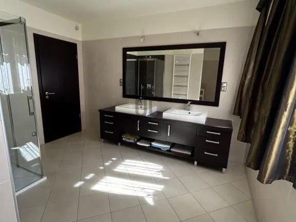 Eladó ház Budapest XVII. kerület, Rákoskeresztúr 350 nm