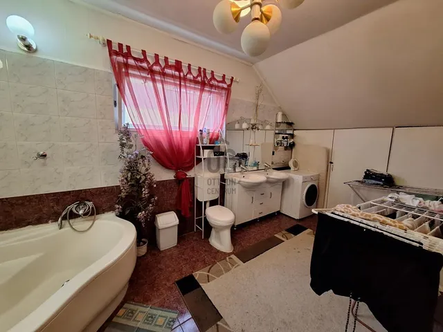 Eladó ház Gyál 263 nm