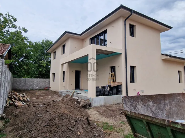 Eladó ház Gyál 264 nm