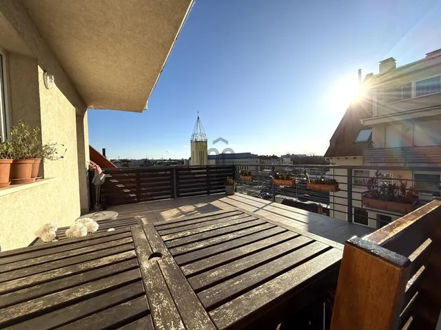 Eladó lakás Budapest XIV. kerület, Herminamező 81 nm