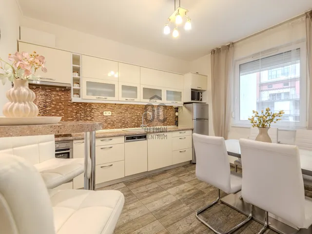 Eladó lakás Budapest IX. kerület, Belső Ferencváros 74 nm