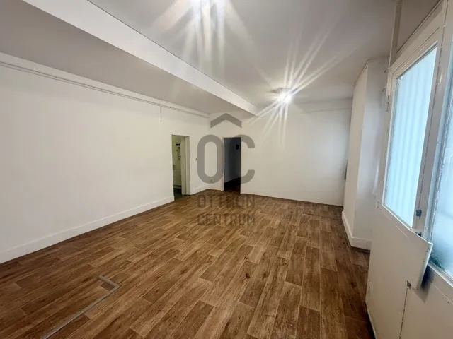 Eladó kereskedelmi és ipari ingatlan Budapest X. kerület, Óhegy 119 nm