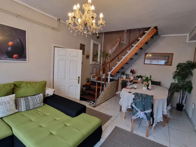 Eladó ház Budapest XX. kerület, Pacsirtatelep 170 nm