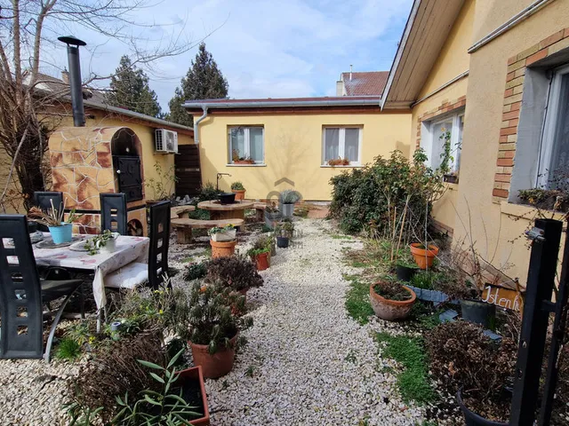 Eladó ház Budapest XX. kerület, Pacsirtatelep 170 nm