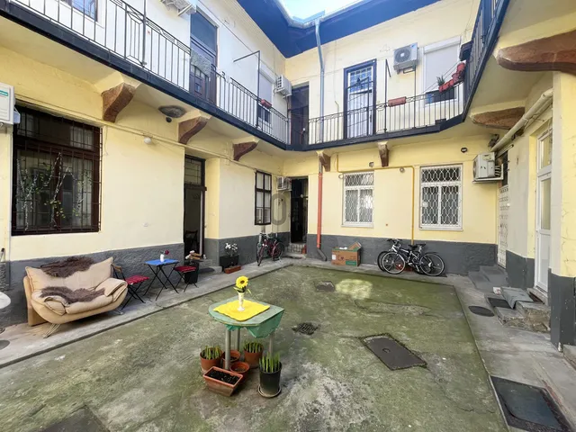 Eladó lakás Budapest VI. kerület 28 nm