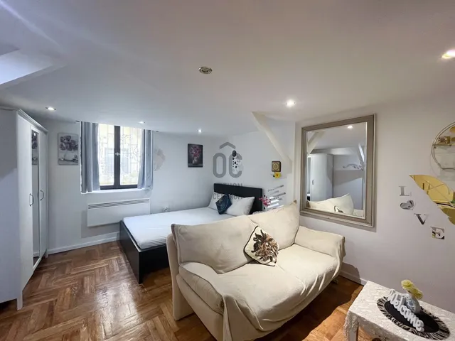 Eladó lakás Budapest VI. kerület 28 nm