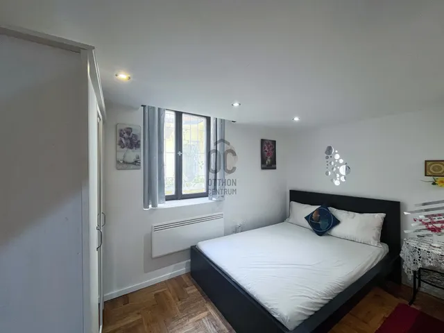 Eladó lakás Budapest VI. kerület 28 nm