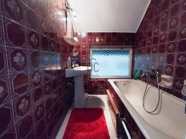 Eladó ház Budapest X. kerület, Óhegy 300 nm