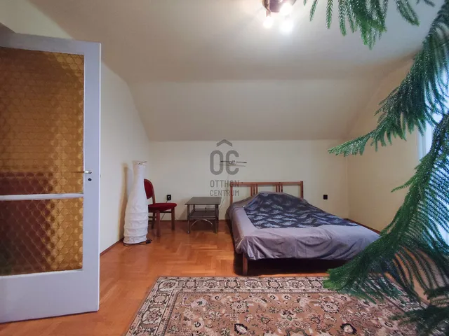 Eladó ház Budapest X. kerület, Óhegy 300 nm