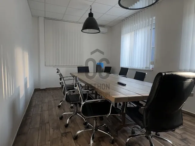 Eladó kereskedelmi és ipari ingatlan Vác, Kisvác 2504 nm