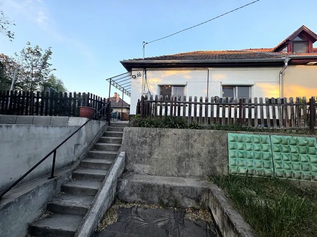 Eladó ház Budapest XXI. kerület, Királyerdő 62 nm