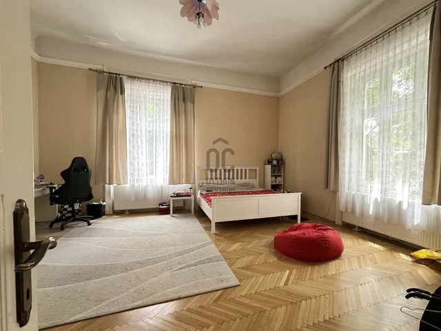 Eladó lakás Budapest X. kerület, Óhegy 149 nm