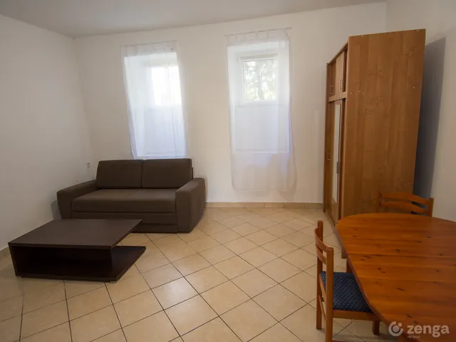 Eladó lakás Győr, Nádorváros 56 nm